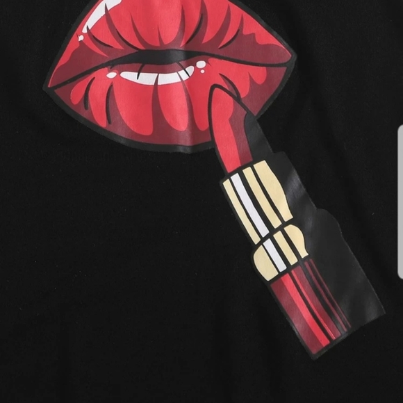 Red lips tank top and stripe shorts PJ set - Picture 6 of 8